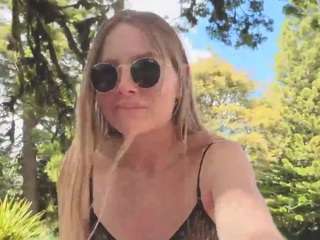 angiehuston