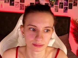 ash-leyy's CamSoda show and profile