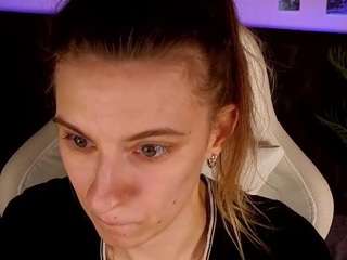 ash-leyy's CamSoda show and profile