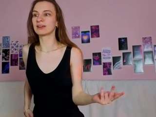 ash-leyy's CamSoda show and profile