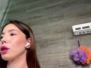 Eugenearlotta's live stream