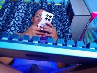 paula-hotxxx live cam profile