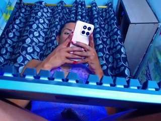 paula-hotxxx live cam profile