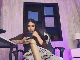 SHANELLROUSE4