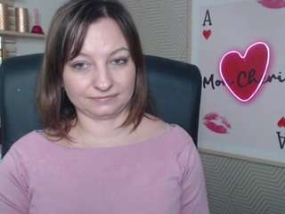 angelalove13's CamSoda show and profile