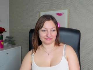 angelalove13 live cam profile