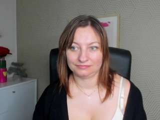 angelalove13 live cam profile