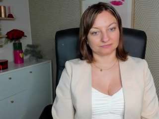 angelaLove13 live webcam on Soda Cams