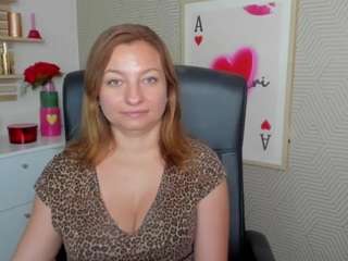 angelaLove13 live cam preview