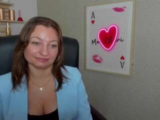 angelaLove13
