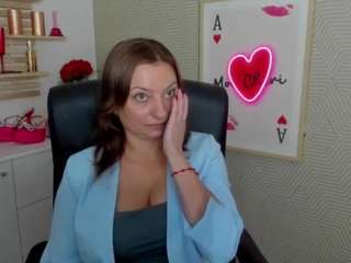 angelaLove13 live cam preview