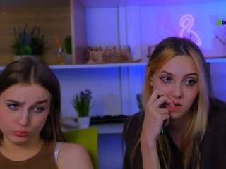 aria-moo Live Webcam on CamSoda