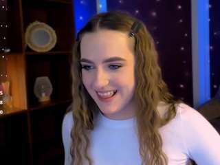 aria-moo Live Webcam on CamSoda