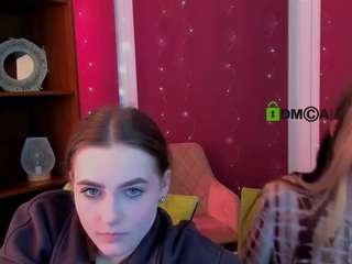 luna-tin's CamSoda show and profile