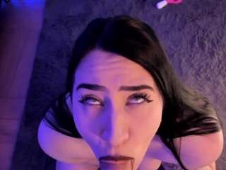 le modèle mary-lori est en webcam porno dans un show sur le site camsoda, il possède les tags suivants: ahegao,shaved pussy,naked,nature,no drinking,orgasm,public,pussy,sexy,smoking,lush,spank,squirter,strip,striptease,tattoos,tease,toys,anal toys,moaning