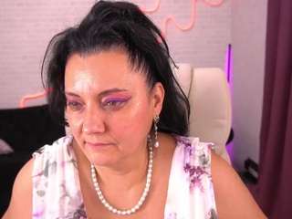 valeryrosseee Live Webcam on CamSoda