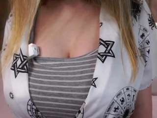 EloisCobane live cam preview