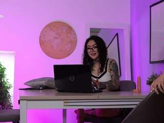 pophousse Live Webcam on CamSoda