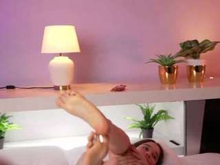 pophousse Live Webcam on CamSoda