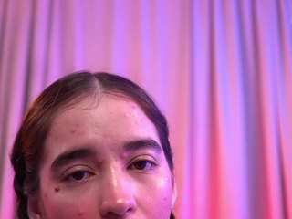 pophousse Live Webcam on CamSoda