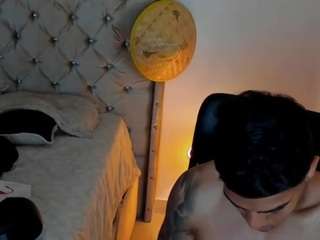 andrew-wolf webcam model