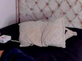 andrew-wolf Live Webcam on CamSoda