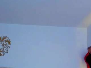 andrew-wolf webcam model