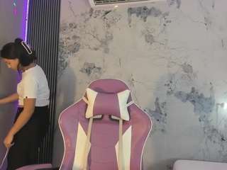 laly-cherry webcam