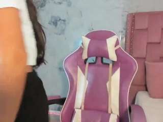 laly-cherry from CamSoda