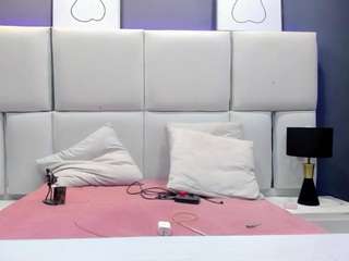 angela21 Live Webcam on CamSoda