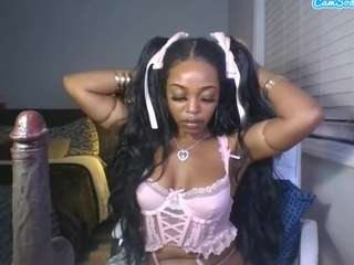 cocolefeme Live Webcam on CamSoda