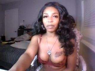 Live webcam model cocolefeme on Soda Cams