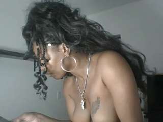 cocolefeme live webcam show
