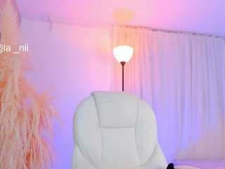 Miss-Nii live cam preview