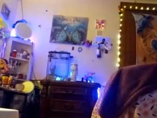 misshouston, female webcam model,  years old, on live webcam