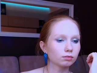 NaomiFoxy live webcam show