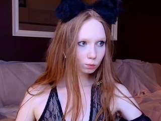 le modèle naomifoxy est en webcam porno dans un show sur le site camsoda, il possède les tags suivants: ass,body massage,upskirt,toys,teen (18+),tease,striptease,stockings,skinny,shaved pussy,sexy,red hair,natural,lovense,lingerie,green eyes,foot fetish,fingers,feet,exhibitionist