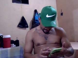 thonybeiio Live Webcam on CamSoda