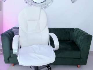 camilaa-dior webcam model