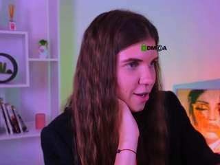  nora-rain chat room