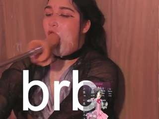 velvet-rosee1's CamSoda show and profile