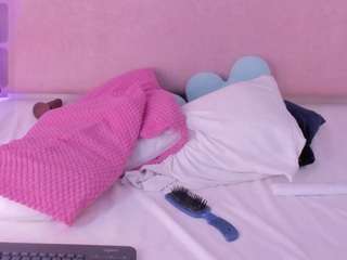 cristalfoxy webcam model