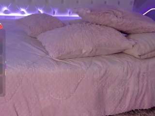 emma-visconti's CamSoda show and profile