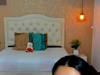 Hadley-7 live webcam show