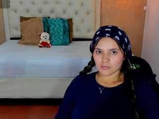 Hadley-7 live webcam show