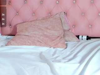 Hadley-7 live webcam show