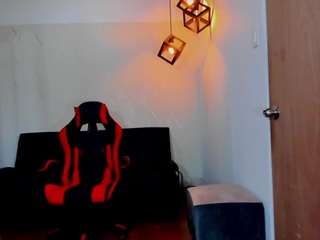 Hadley-7 live cam on CamSoda