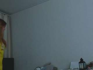 janet-shyy webcam model