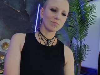 MiraMoonRaven