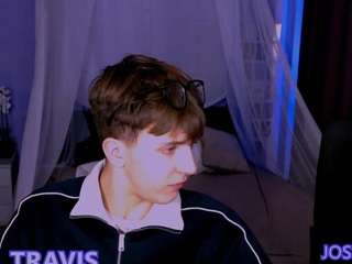 travis-wolf Live Webcam on {site_name}